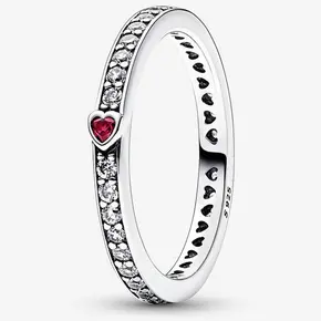 Срібна каблучка з паве і червоним каамінчиком у формі серця